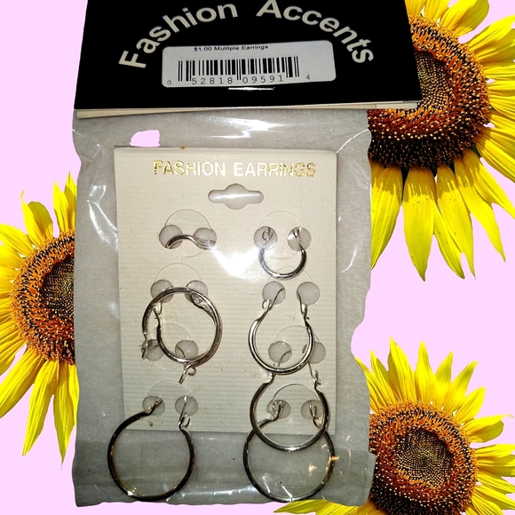 ❤️ 4 Pairs of Silver Hoop Earrings